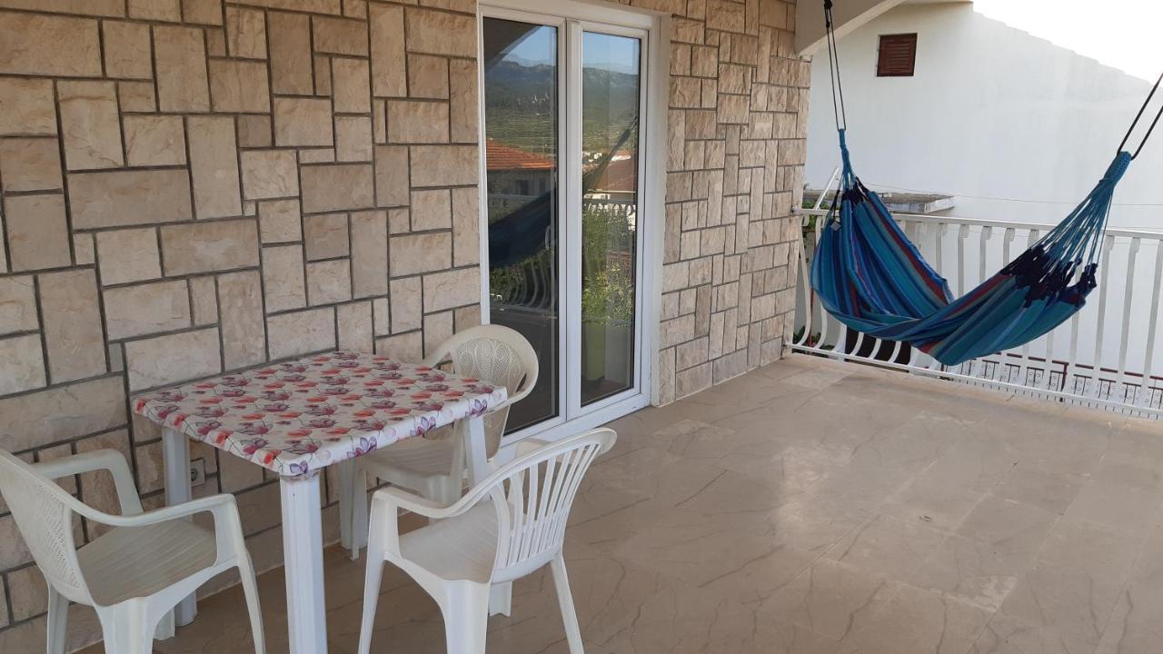 Apartments Marinko Stari Grad  Ngoại thất bức ảnh