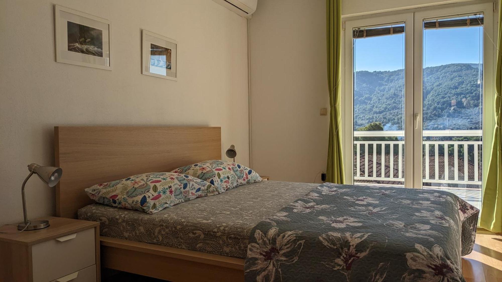 Apartments Marinko Stari Grad  Ngoại thất bức ảnh