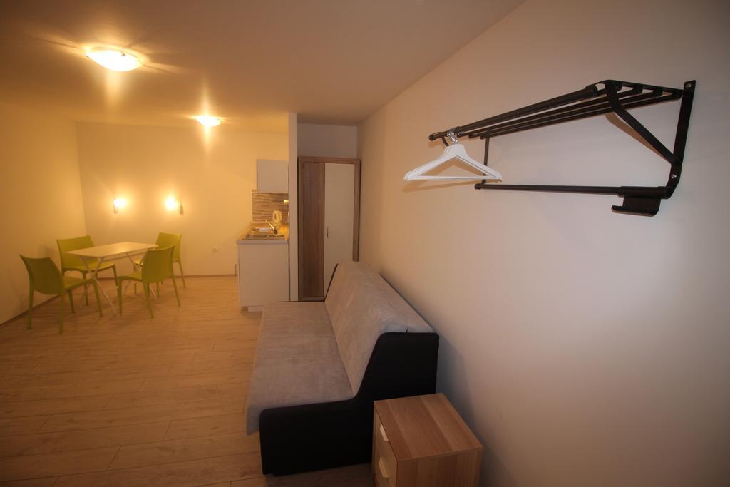 Apartments Marinko Stari Grad  Ngoại thất bức ảnh