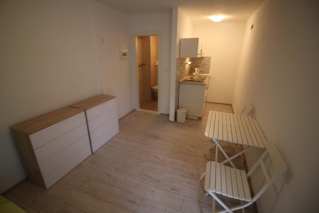 Apartments Marinko Stari Grad  Ngoại thất bức ảnh