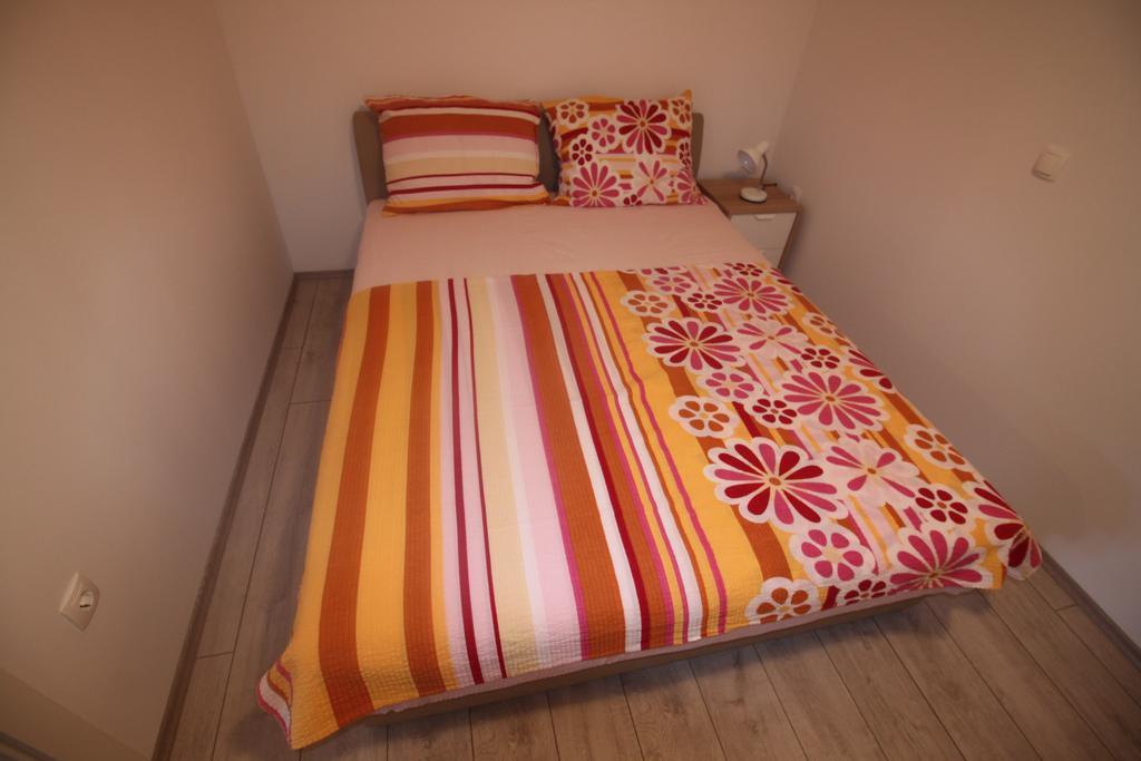 Apartments Marinko Stari Grad  Ngoại thất bức ảnh