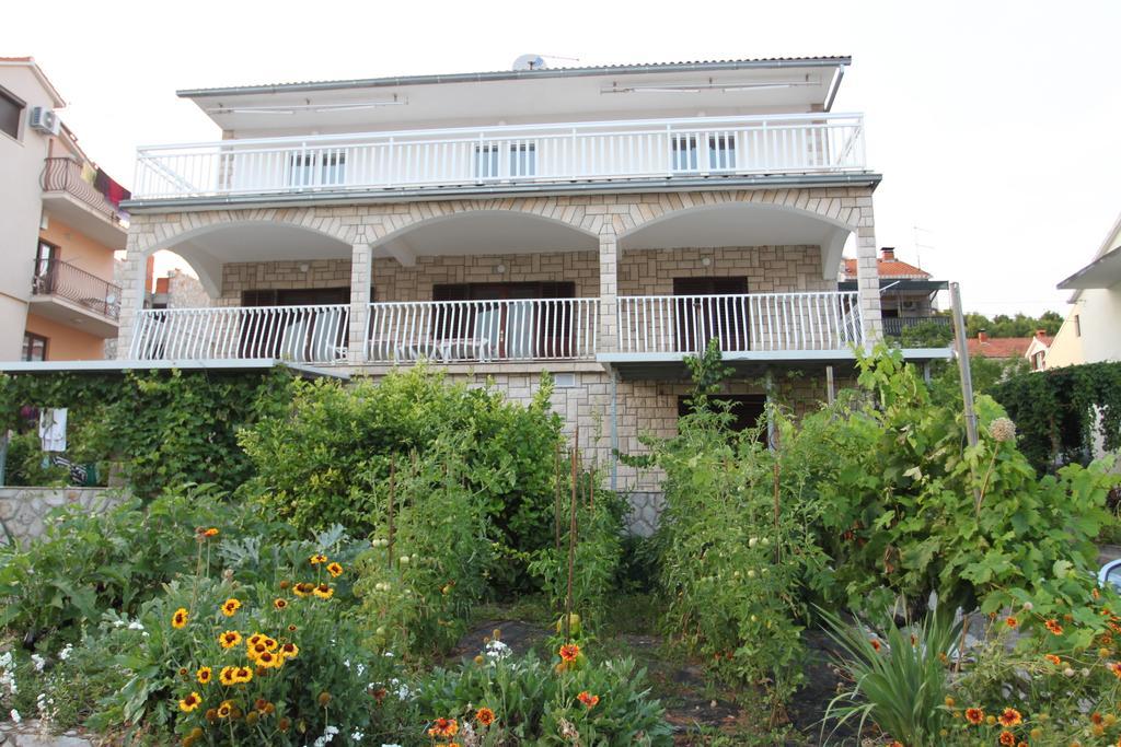 Apartments Marinko Stari Grad  Ngoại thất bức ảnh