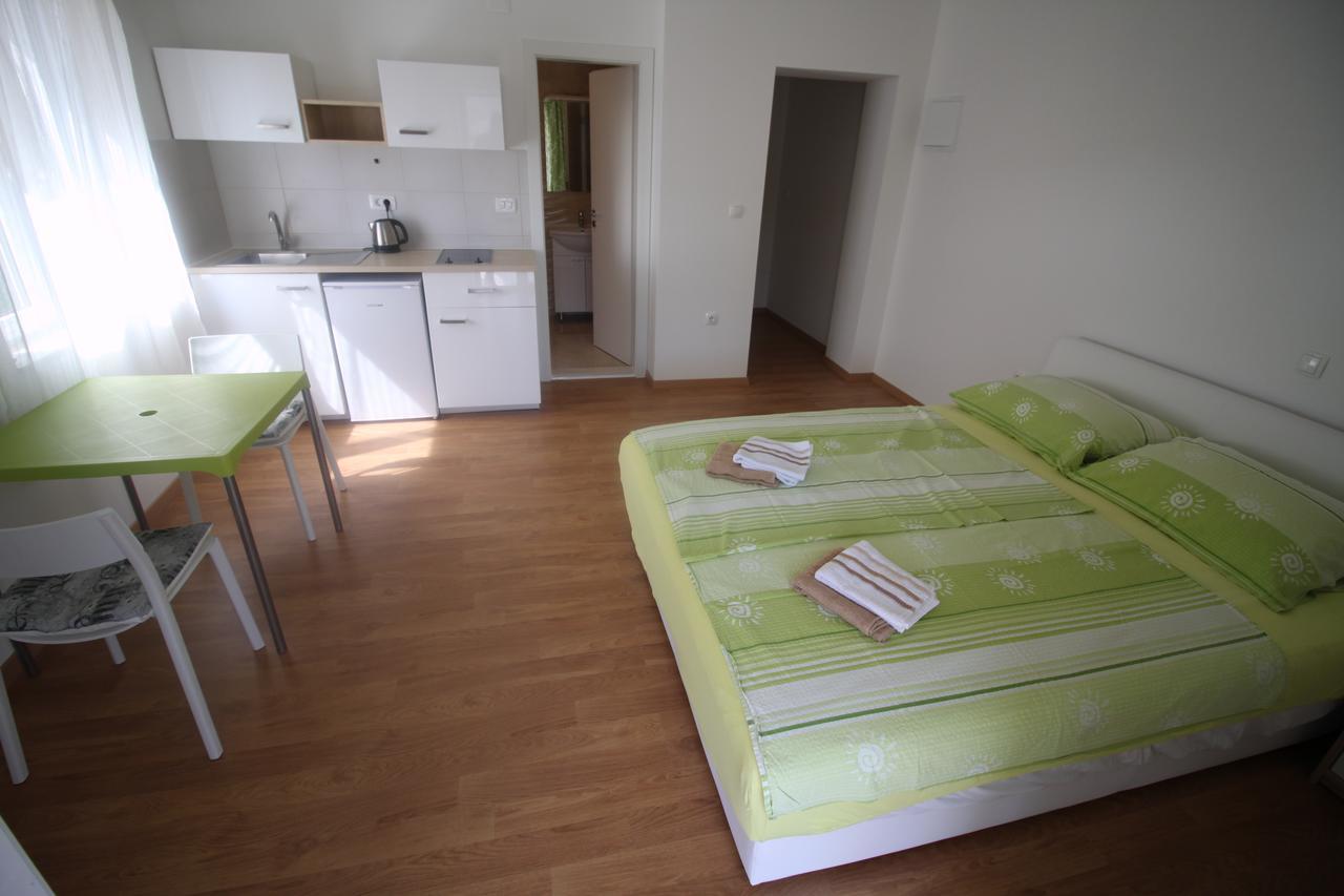 Apartments Marinko Stari Grad  Ngoại thất bức ảnh