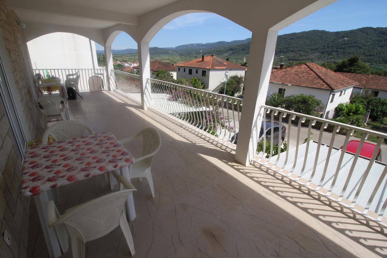 Apartments Marinko Stari Grad  Ngoại thất bức ảnh