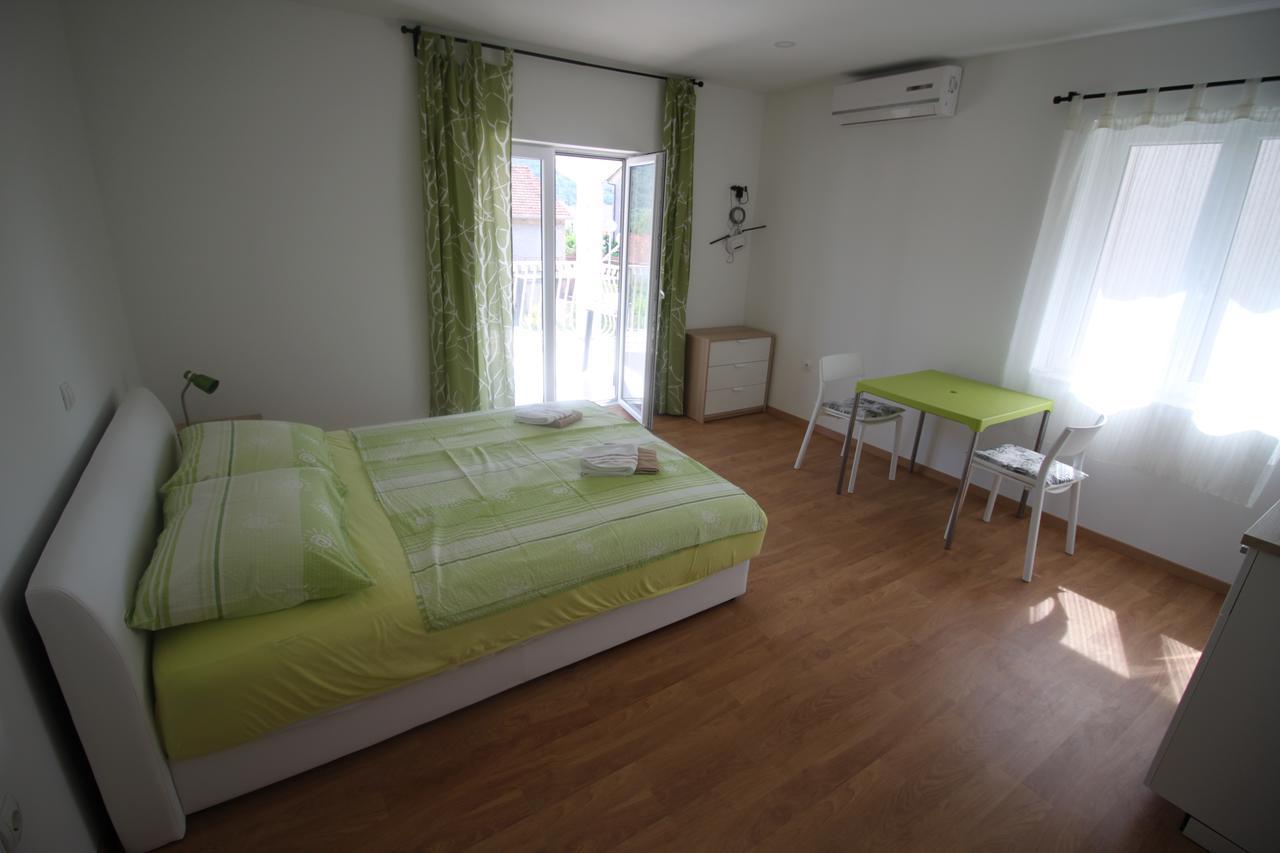 Apartments Marinko Stari Grad  Ngoại thất bức ảnh