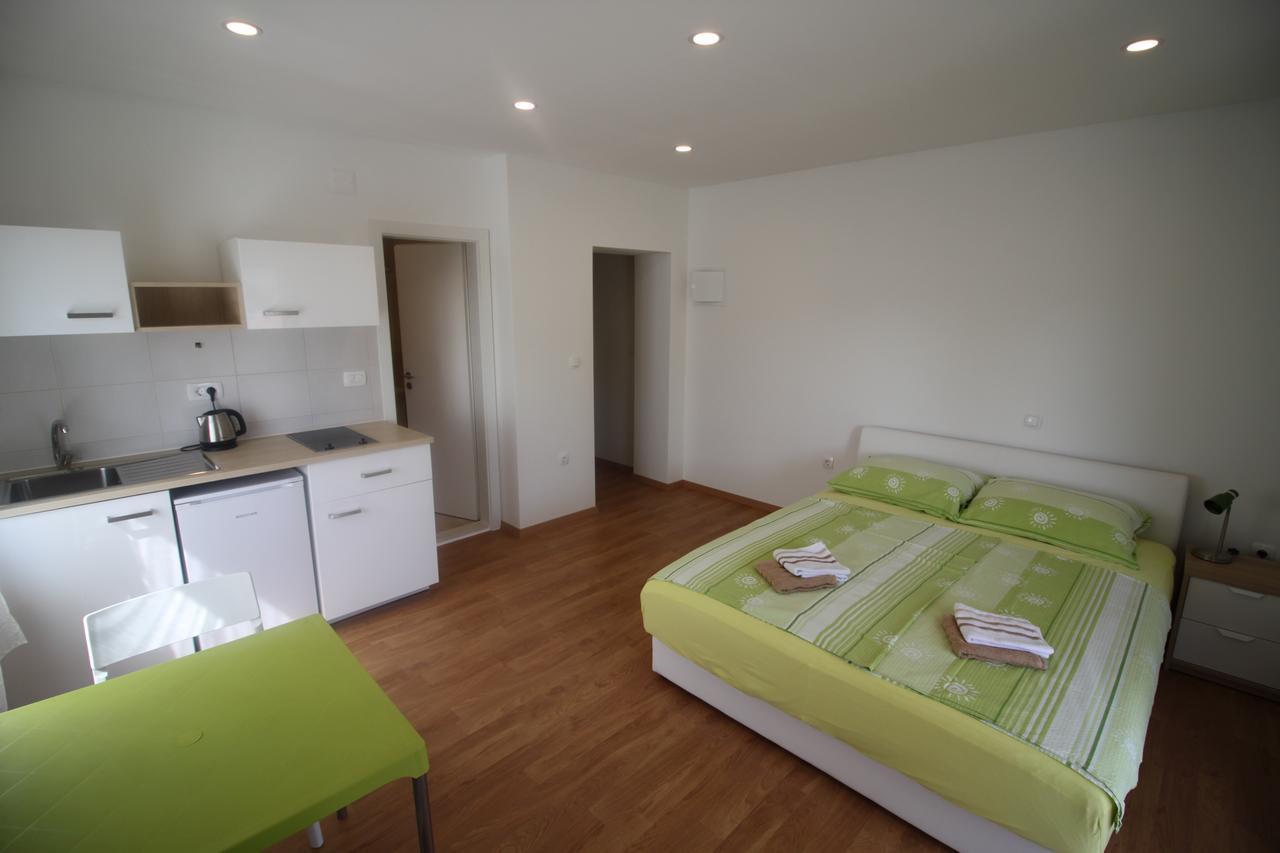 Apartments Marinko Stari Grad  Ngoại thất bức ảnh